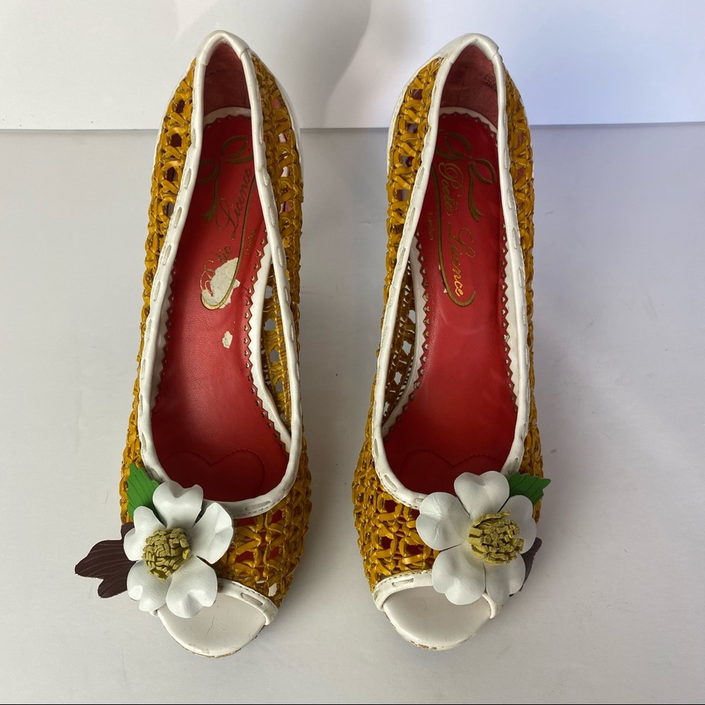 Poetic License Prickly Pear Heels sz 38.5